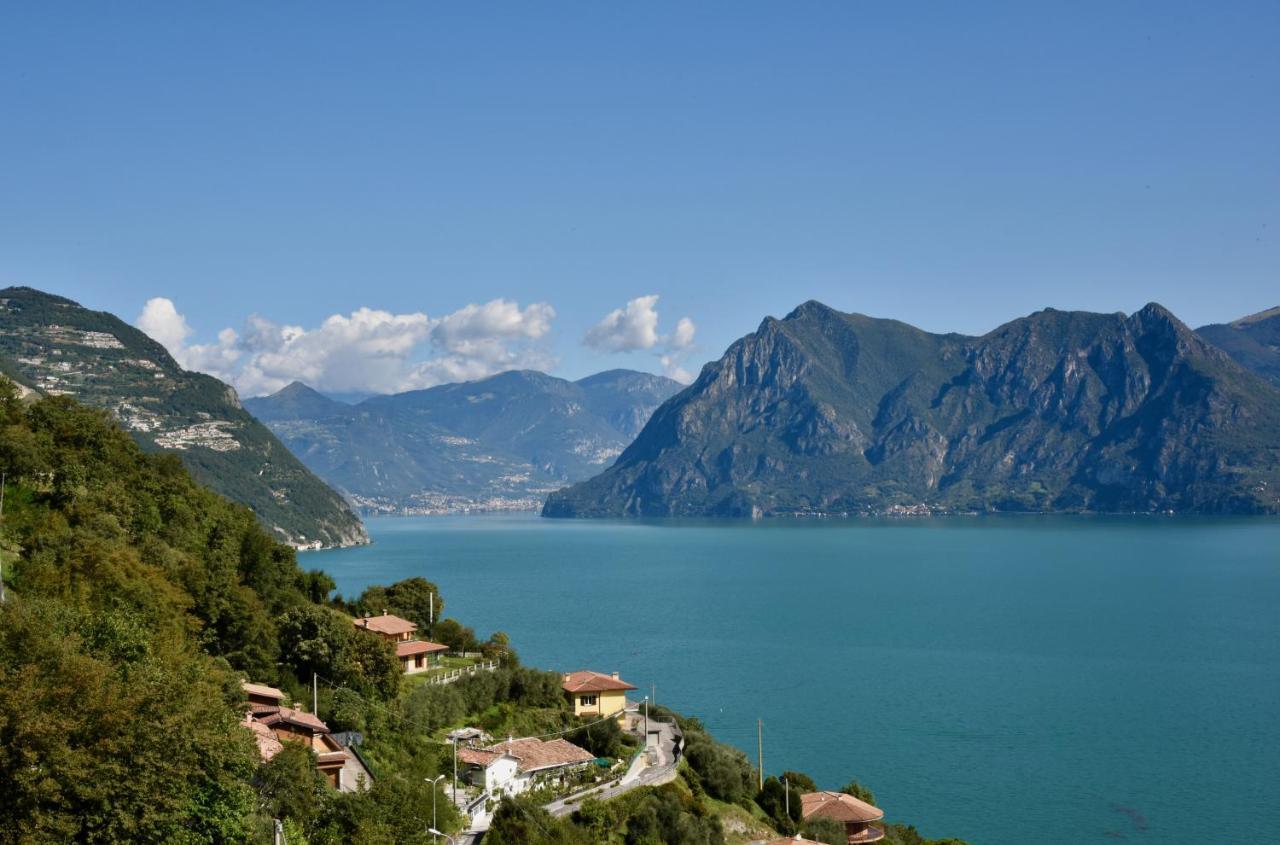 Italian Vacation Homes - La Petite Maison Du Lac Tavernola Bergamasca Eksteriør billede