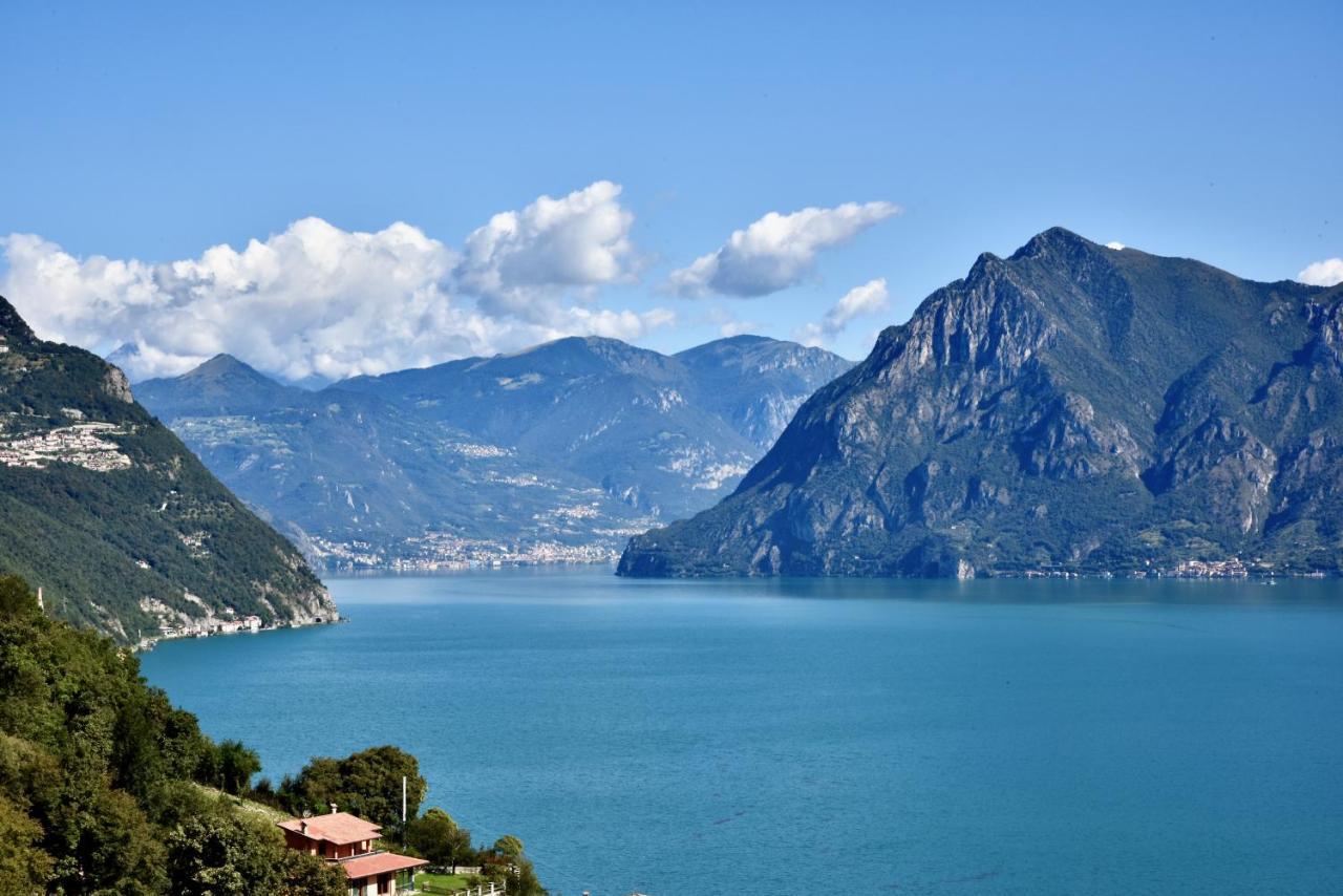 Italian Vacation Homes - La Petite Maison Du Lac Tavernola Bergamasca Eksteriør billede