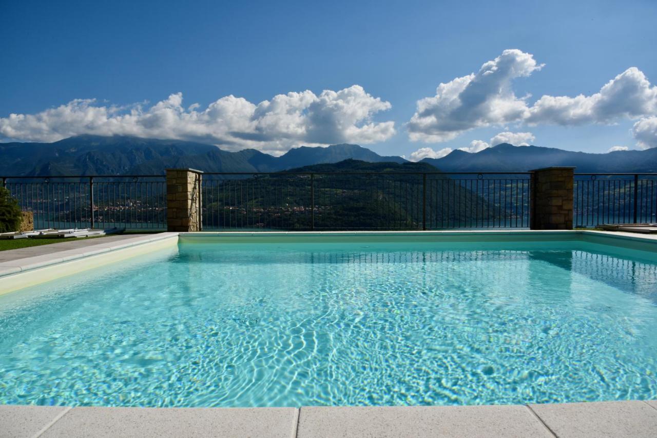 Italian Vacation Homes - La Petite Maison Du Lac Tavernola Bergamasca Eksteriør billede