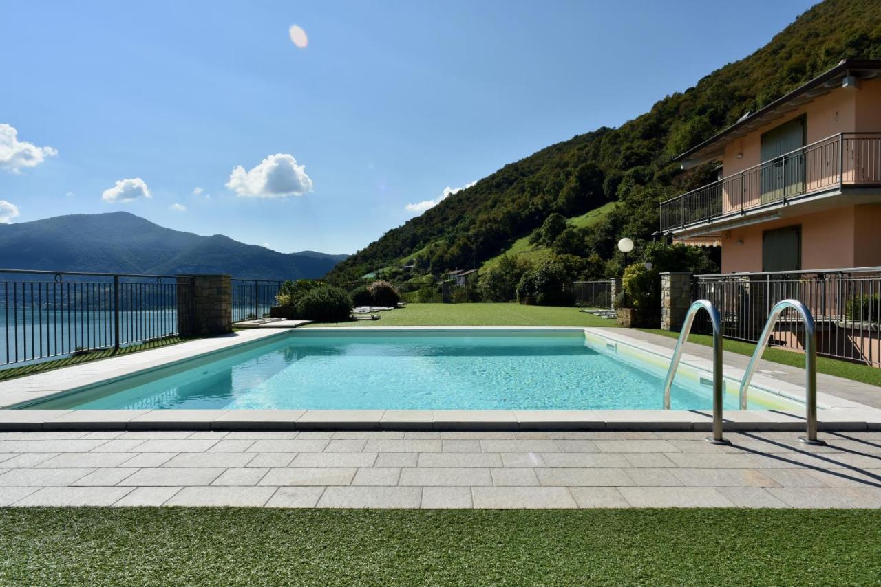 Italian Vacation Homes - La Petite Maison Du Lac Tavernola Bergamasca Eksteriør billede