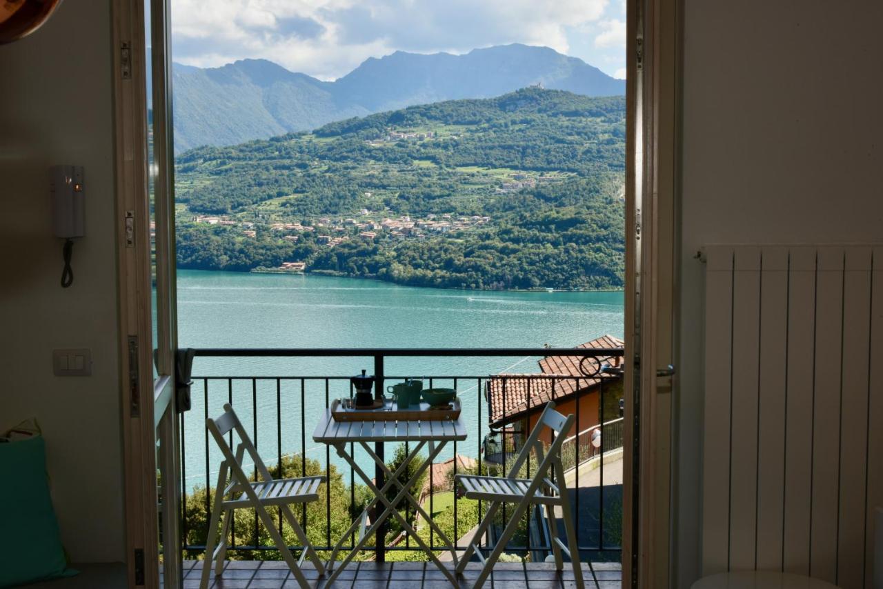 Italian Vacation Homes - La Petite Maison Du Lac Tavernola Bergamasca Eksteriør billede