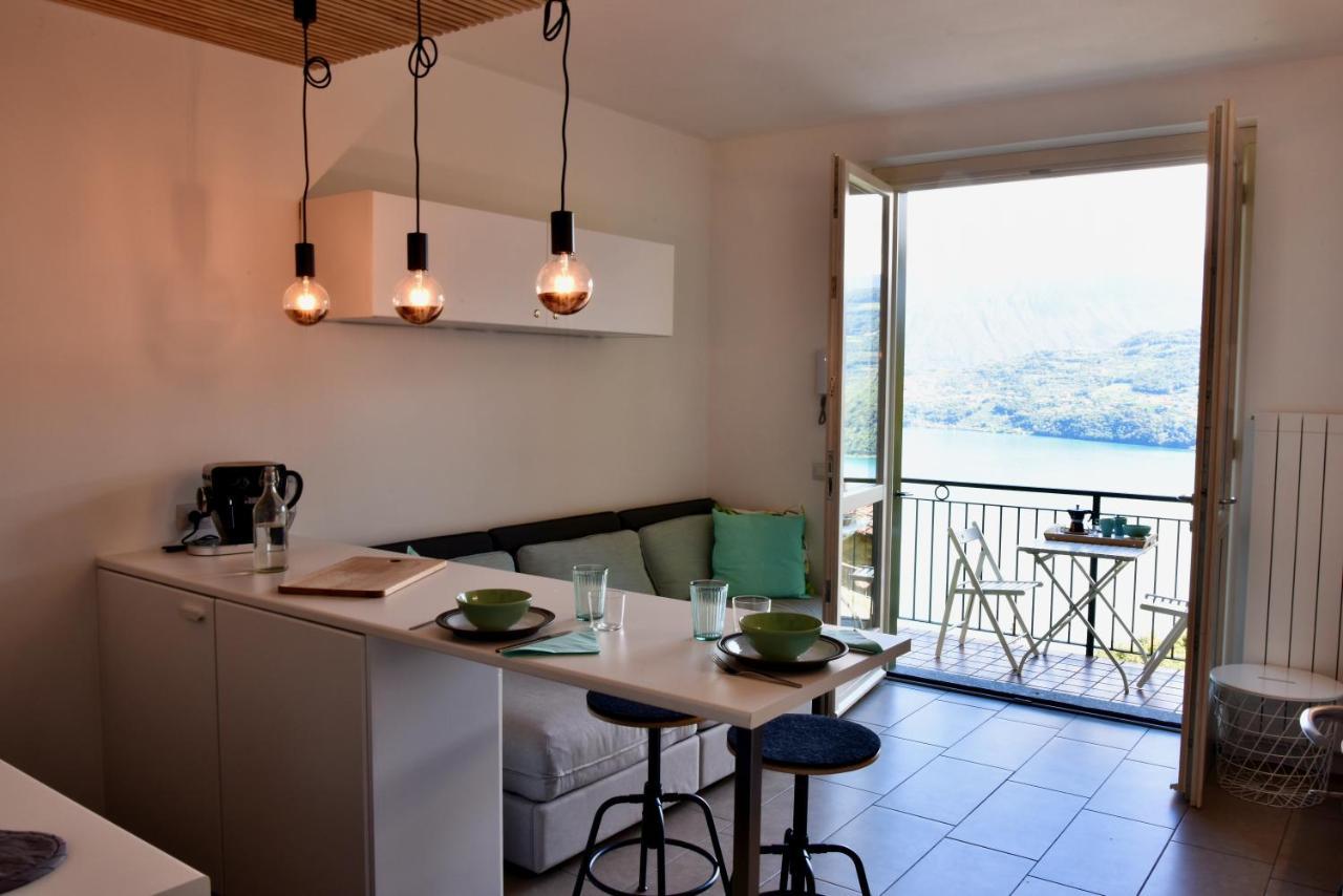 Italian Vacation Homes - La Petite Maison Du Lac Tavernola Bergamasca Eksteriør billede