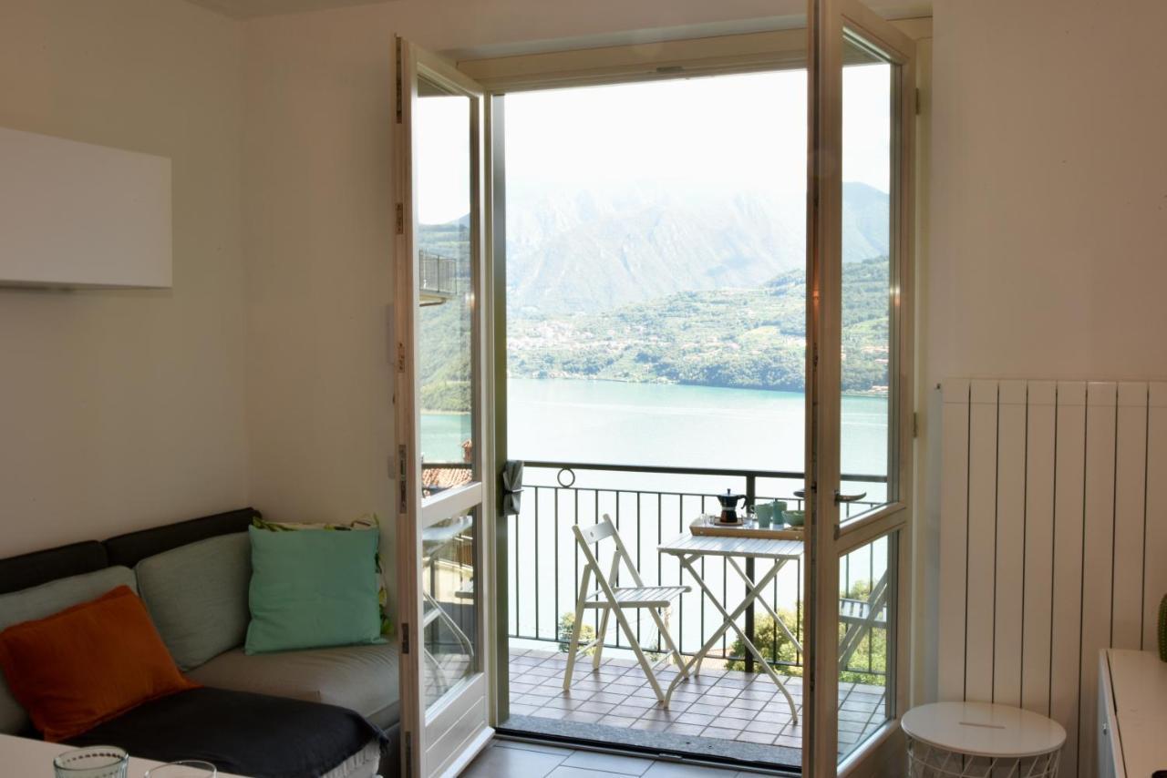 Italian Vacation Homes - La Petite Maison Du Lac Tavernola Bergamasca Eksteriør billede